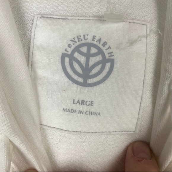 reNeu Earth Full Zip White Hoodie w/ Rainbow Under Arm & Down Side Size Large - Picture 5 of 11